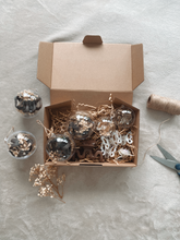 Load image into Gallery viewer, Baby Knot Bow