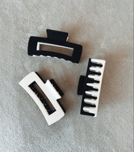 Load image into Gallery viewer, Half N' half Large Claw