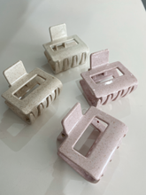 Load image into Gallery viewer, MINI Everyday Claw
