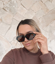 Load image into Gallery viewer, Kasey Sunglasses
