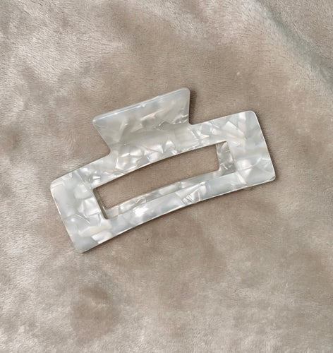 swirly white pearl like rectangular claw clip 