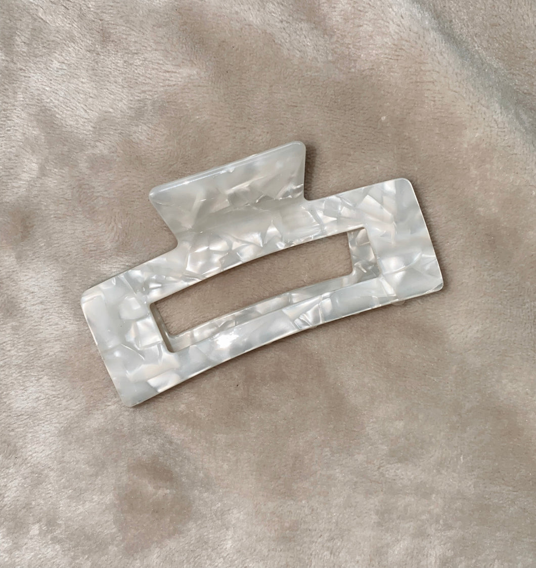 swirly white pearl like rectangular claw clip 