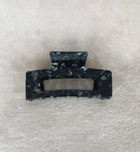 Load image into Gallery viewer, LARGE Onyx Claw
