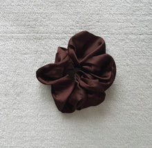 Load image into Gallery viewer, Oversized Scrunchies
